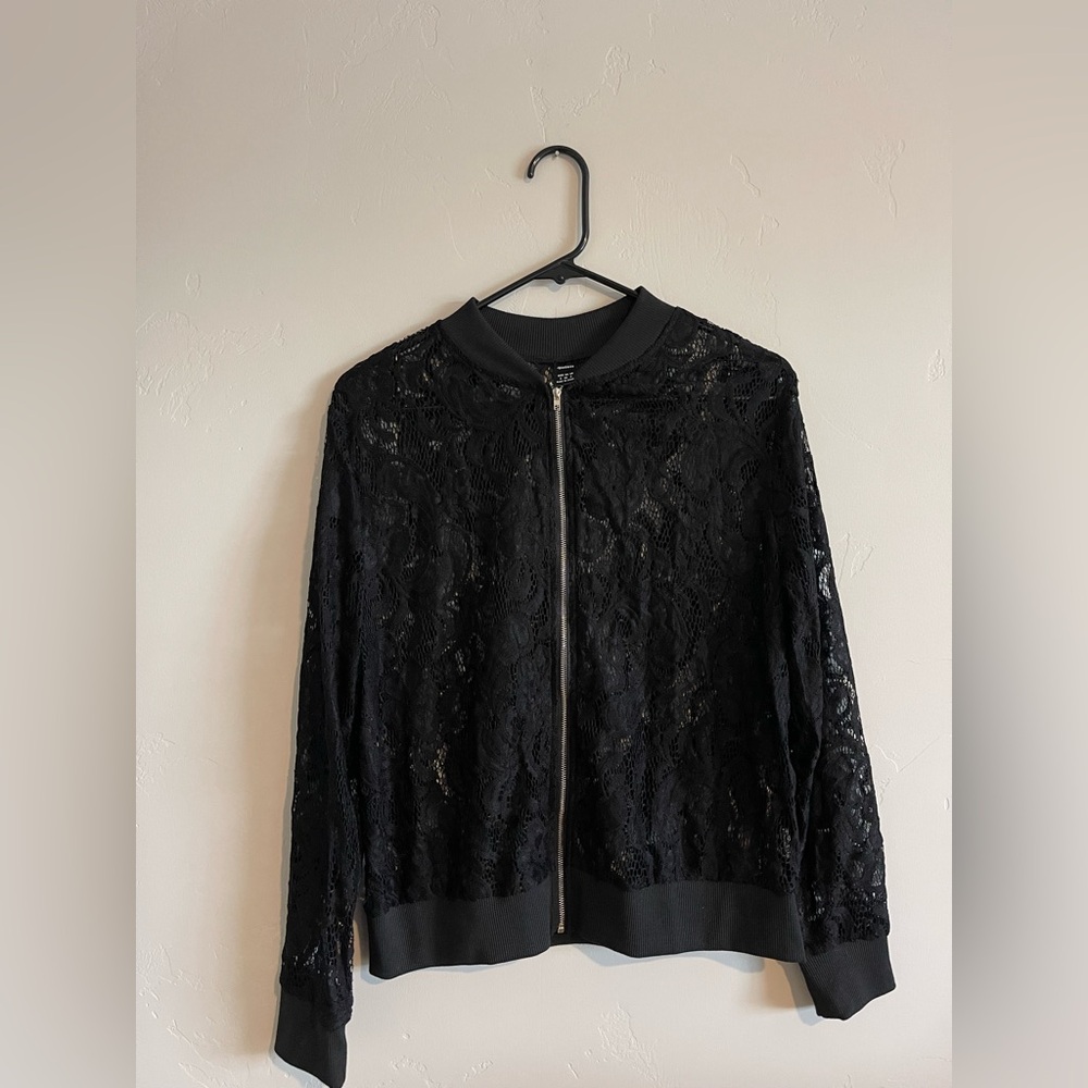 Elegant Black Lace Women's Jacket